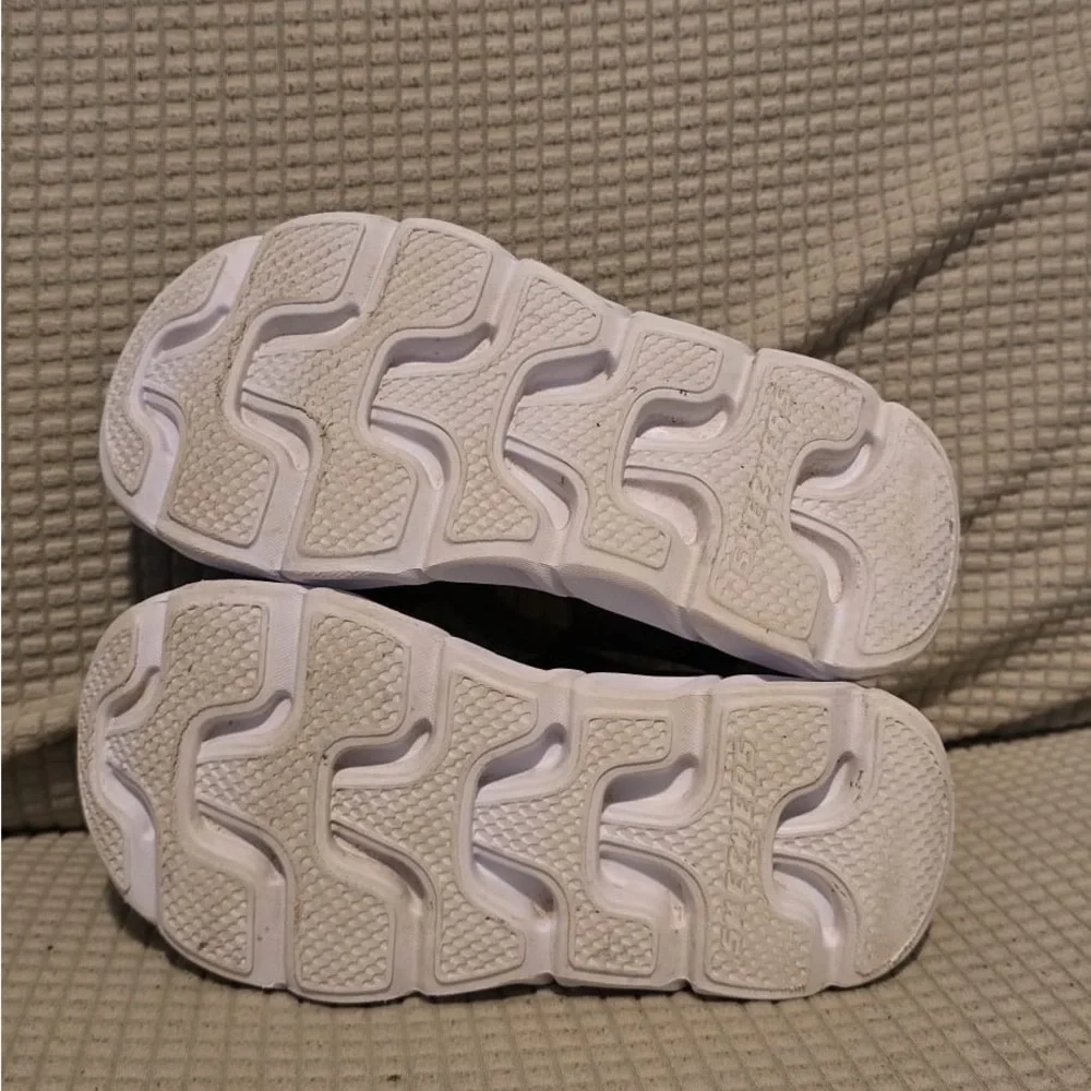 Skechers Black Textured Sandals